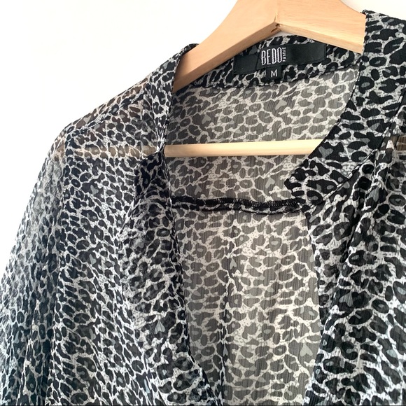 Leopard Print Blouse - Picture 3 of 9